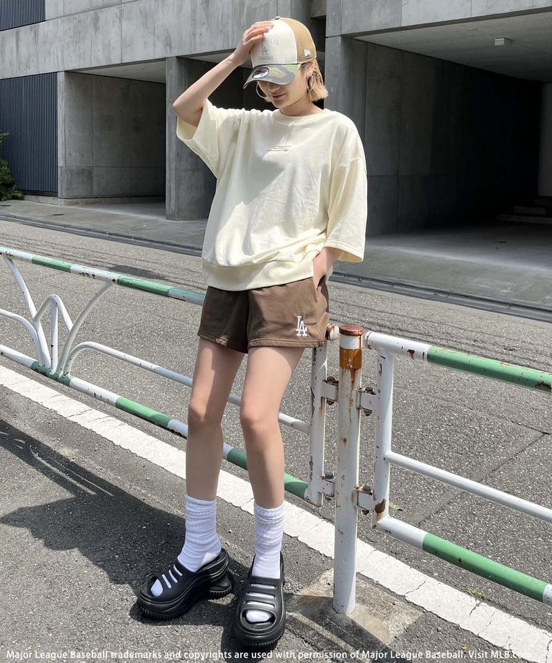 【MLB】ハーフサイズPO×ショートパンツ ピンク系 F