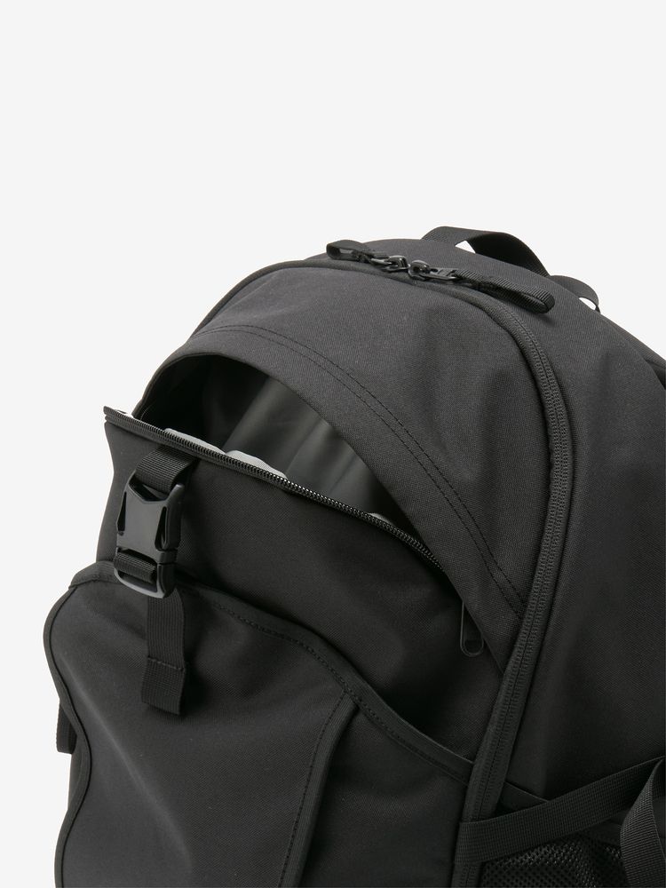 【THE NORTH FACE ザノース フェイス 】BACKPACK LEAP30 バックパック リープ30 NM62610 BLACK ブラック 32L 【送料無料：北海道/沖縄離島/離島を除く】 K ブラック 32L