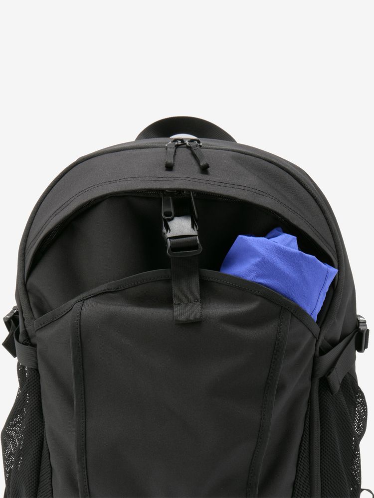 【THE NORTH FACE ザノース フェイス 】BACKPACK LEAP30 バックパック リープ30 NM62610 BLACK ブラック 32L 【送料無料：北海道/沖縄離島/離島を除く】 K ブラック 32L