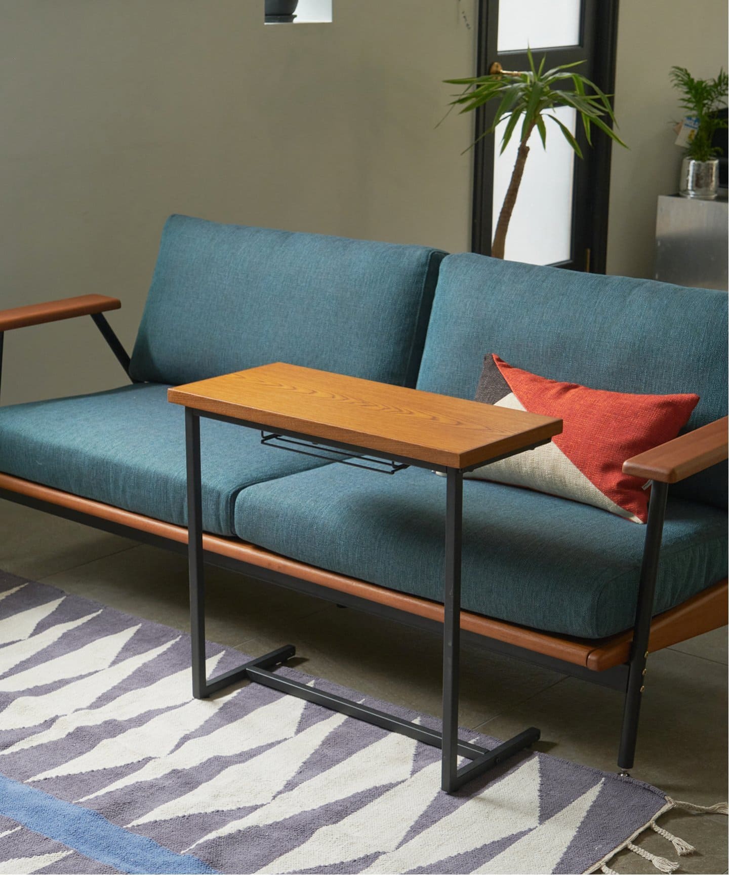CURL SIDE TABLE カール サイドテーブル 701｜ ジャーナル