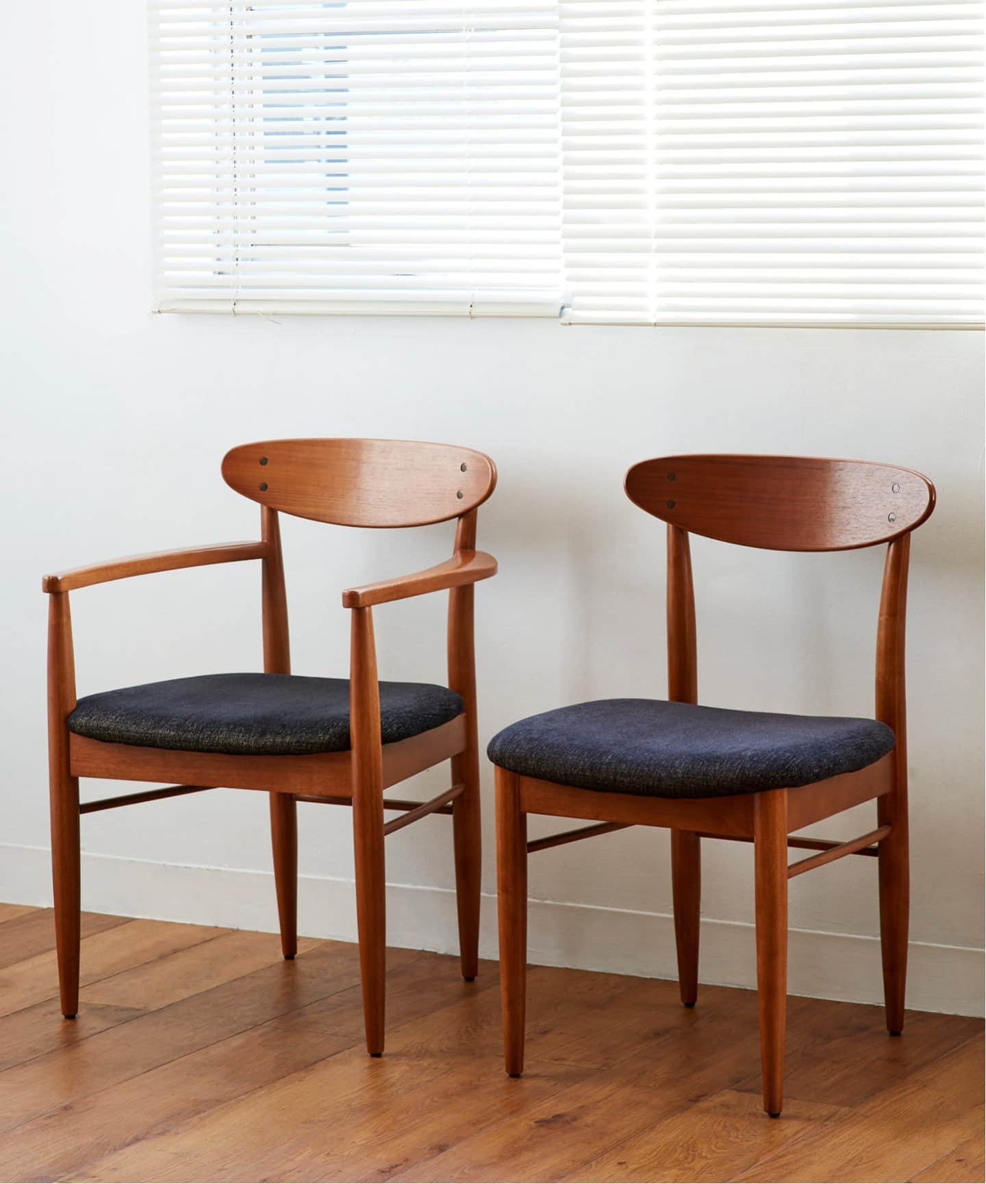 【送料お得な低価格/完成品】TRESTLES CHAIR トラッセルチェア(593)　704