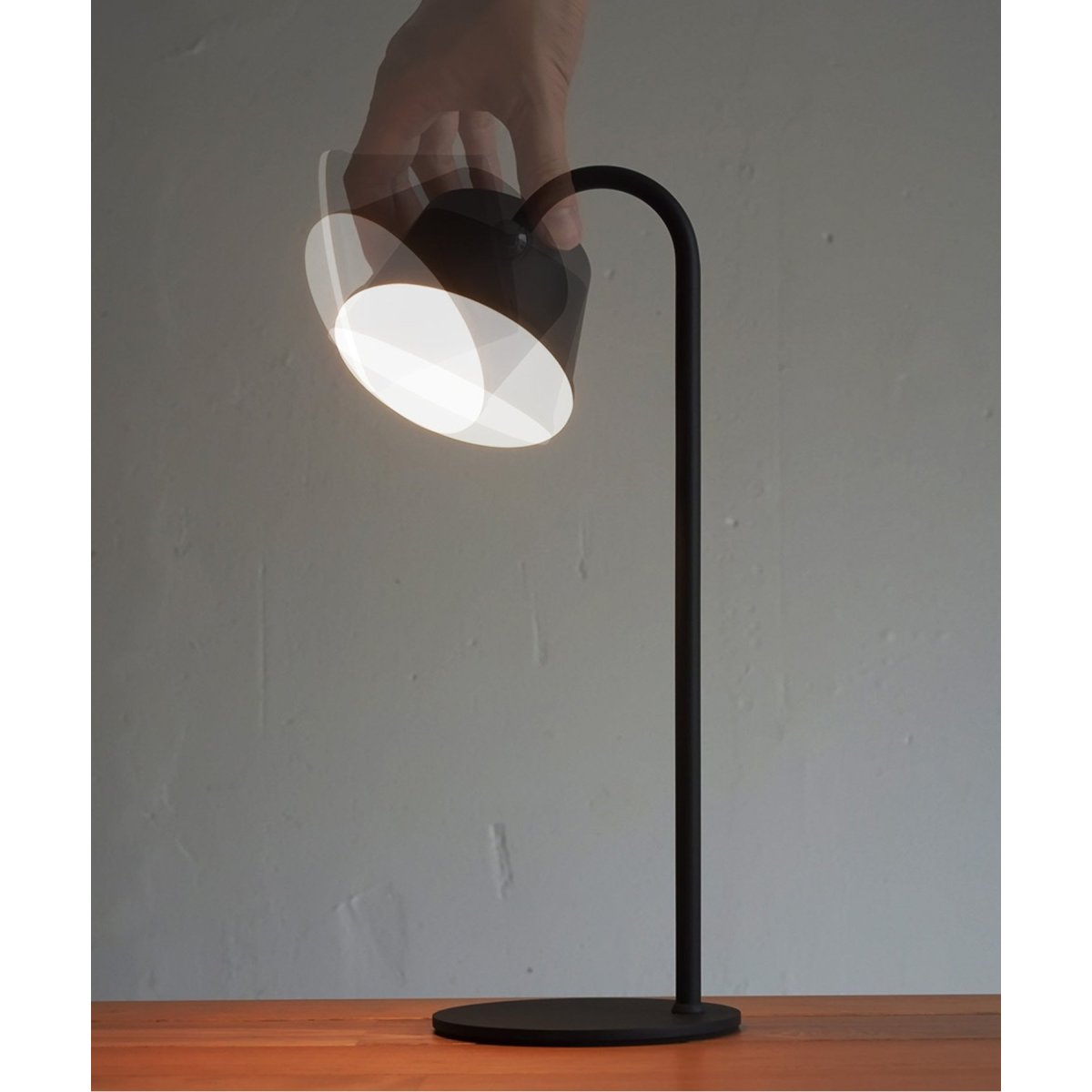 LED Magnecco Portable Lamp マグネッコ ポータブル ランプ テーブル