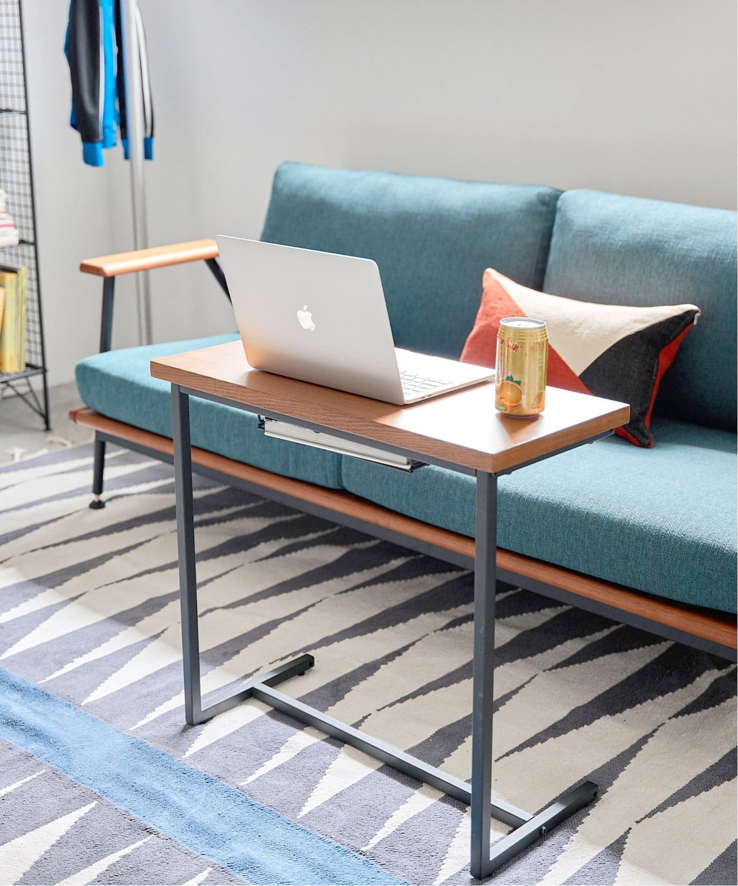 CURL SIDE TABLE カール サイドテーブル 701｜ ジャーナル