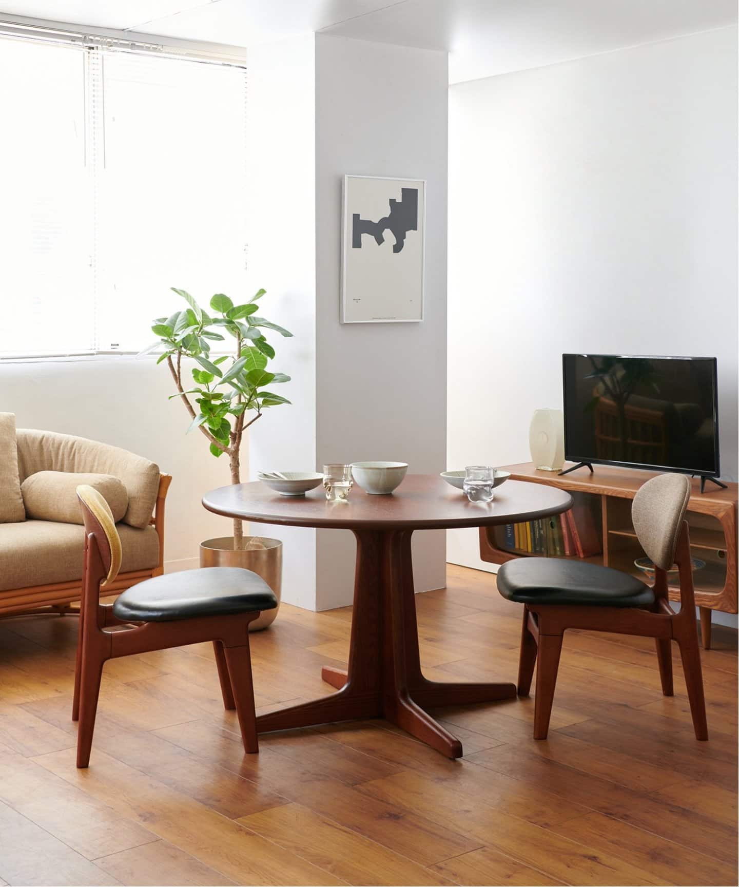 【送料お得な低価格/完成品】TRESTLES LOUNGE CHAIR(BE)　トラッセルラウンジチェア ベージュ　704