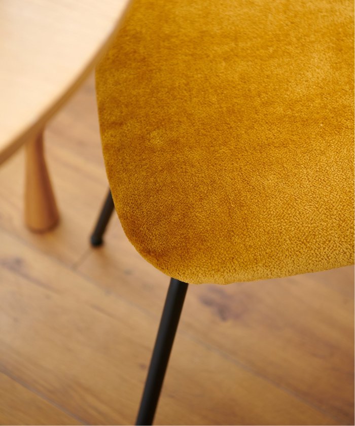 GRANDVIEW CHAIR_3rd(Y24)　グランドビュー チェア イエロー　704 イエロー