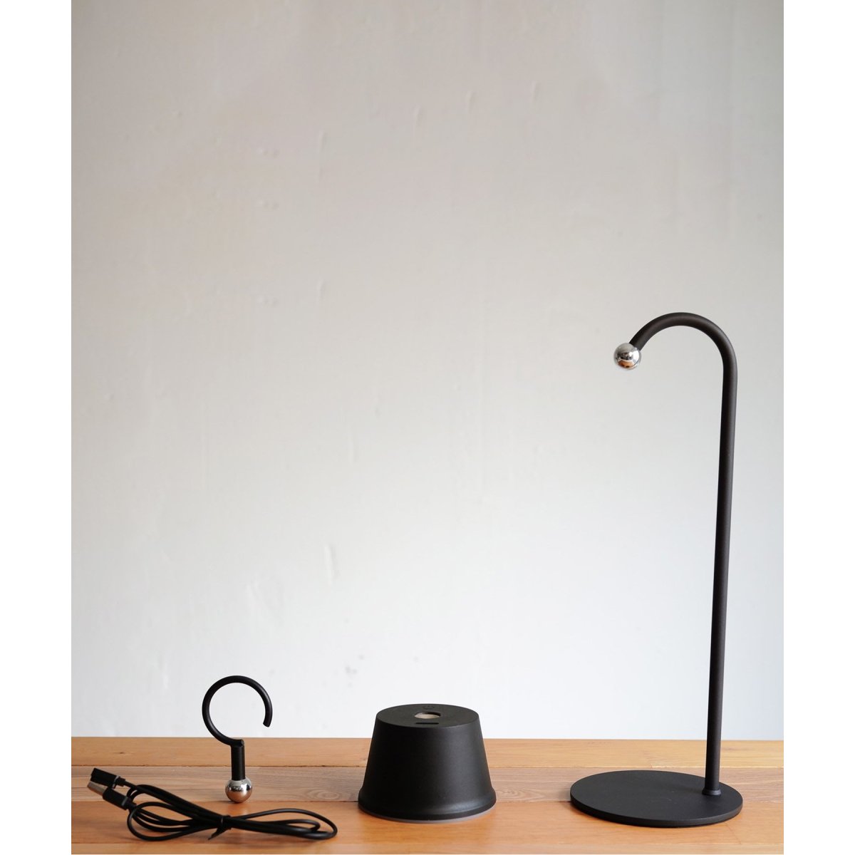 LED Magnecco Portable Lamp マグネッコ ポータブル ランプ テーブル