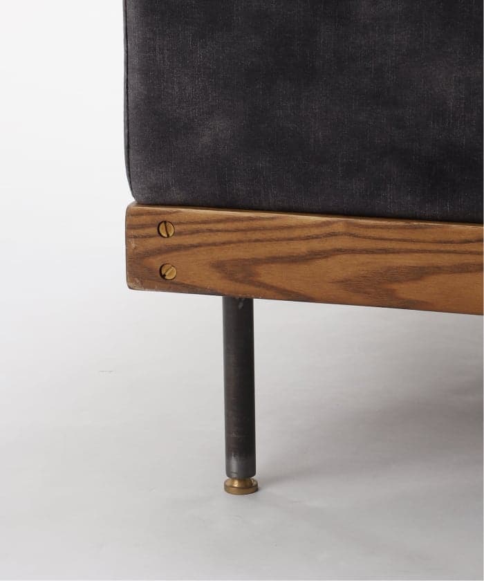LILLE OTTOMAN 2ND VELVET BK　リルオットマン ベルベット　700