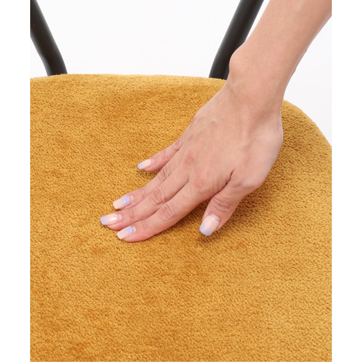 GRANDVIEW CHAIR_3rd(Y24)　グランドビュー チェア イエロー　704 イエロー