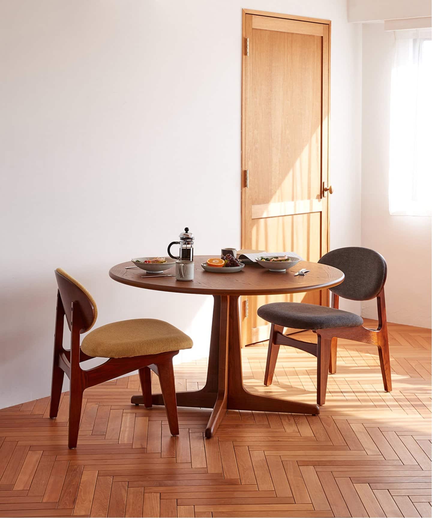 TRESTLES LD TABLE トラッセルエルディーテーブル 703｜ ジャーナル