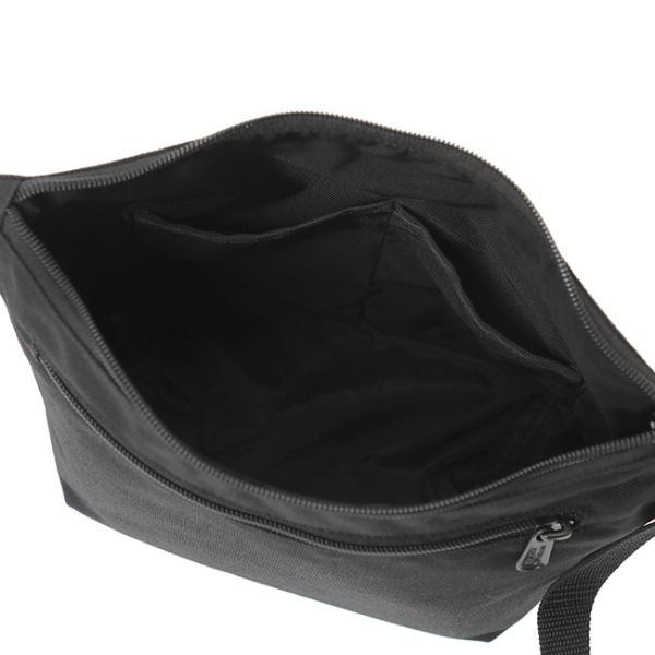 Cobble Hill Nylon Messenger Bag (XS) No Flap Black XS