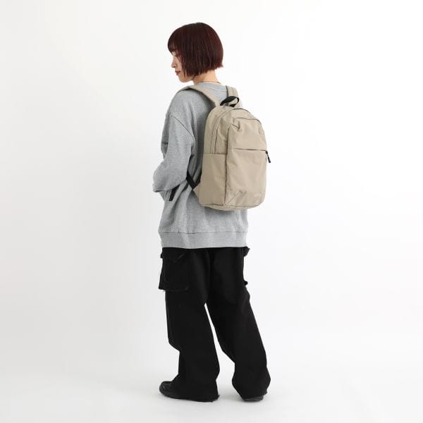 Queensboro Backpack Back Pocket Nylon Tussah Quill Beige Ｍ