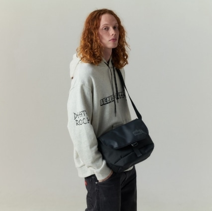 Pacific Nylon Messenger Bag JR Flap Zipper Pocket W/ Divider Black S