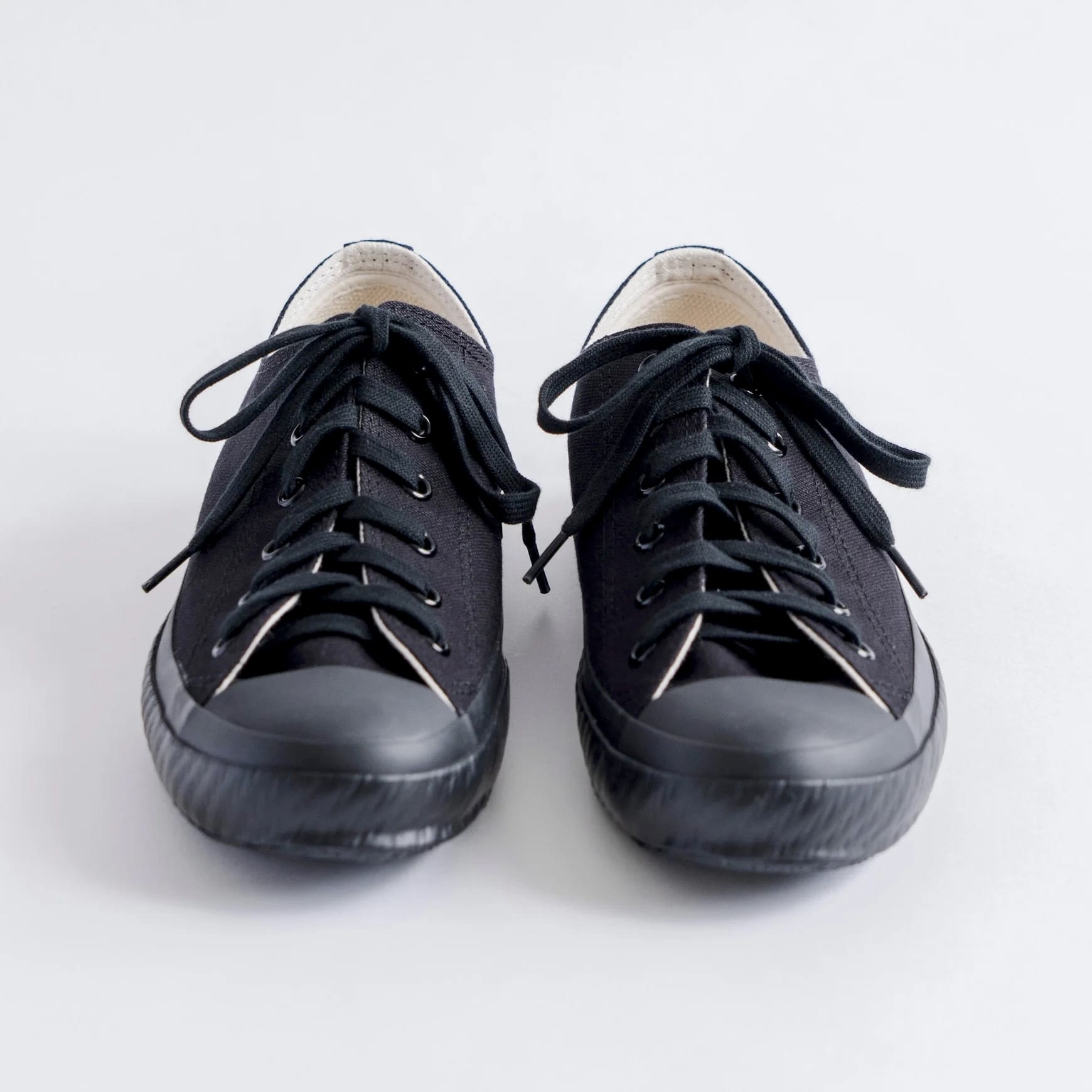 SHOES LIKE POTTERY / LOW ブラック モノクローム / MOONSTAR モノクローム 22