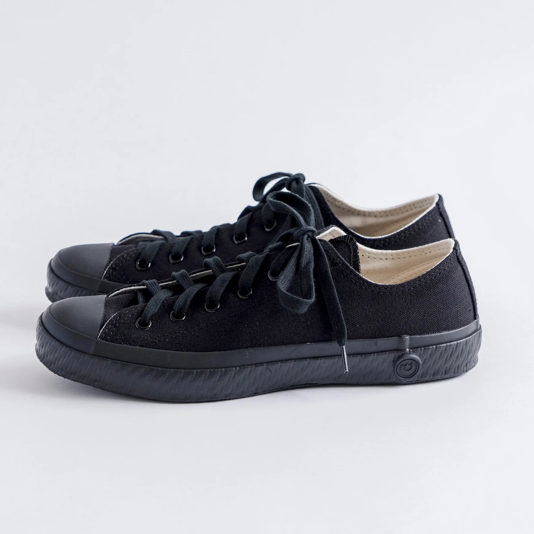 SHOES LIKE POTTERY / LOW ブラック モノクローム / MOONSTAR モノクローム 28