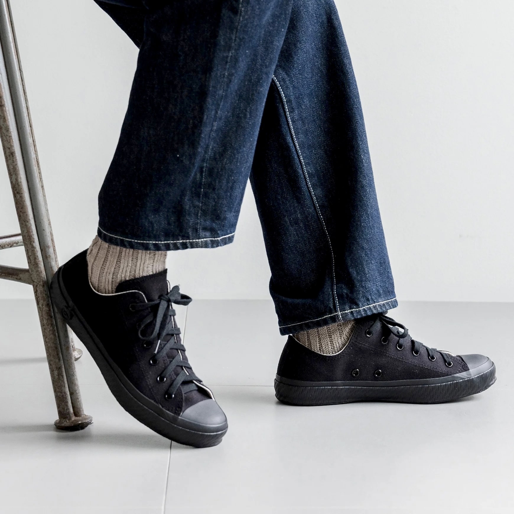 SHOES LIKE POTTERY / LOW ブラック モノクローム / MOONSTAR モノクローム 22