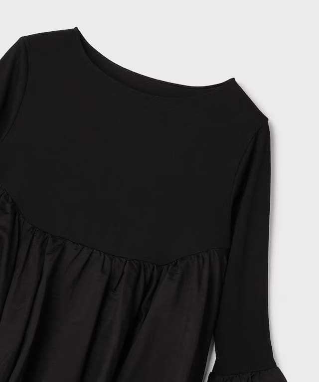 【仙台パルコ】フレアカットトップ ブラック 36 ブラック 36