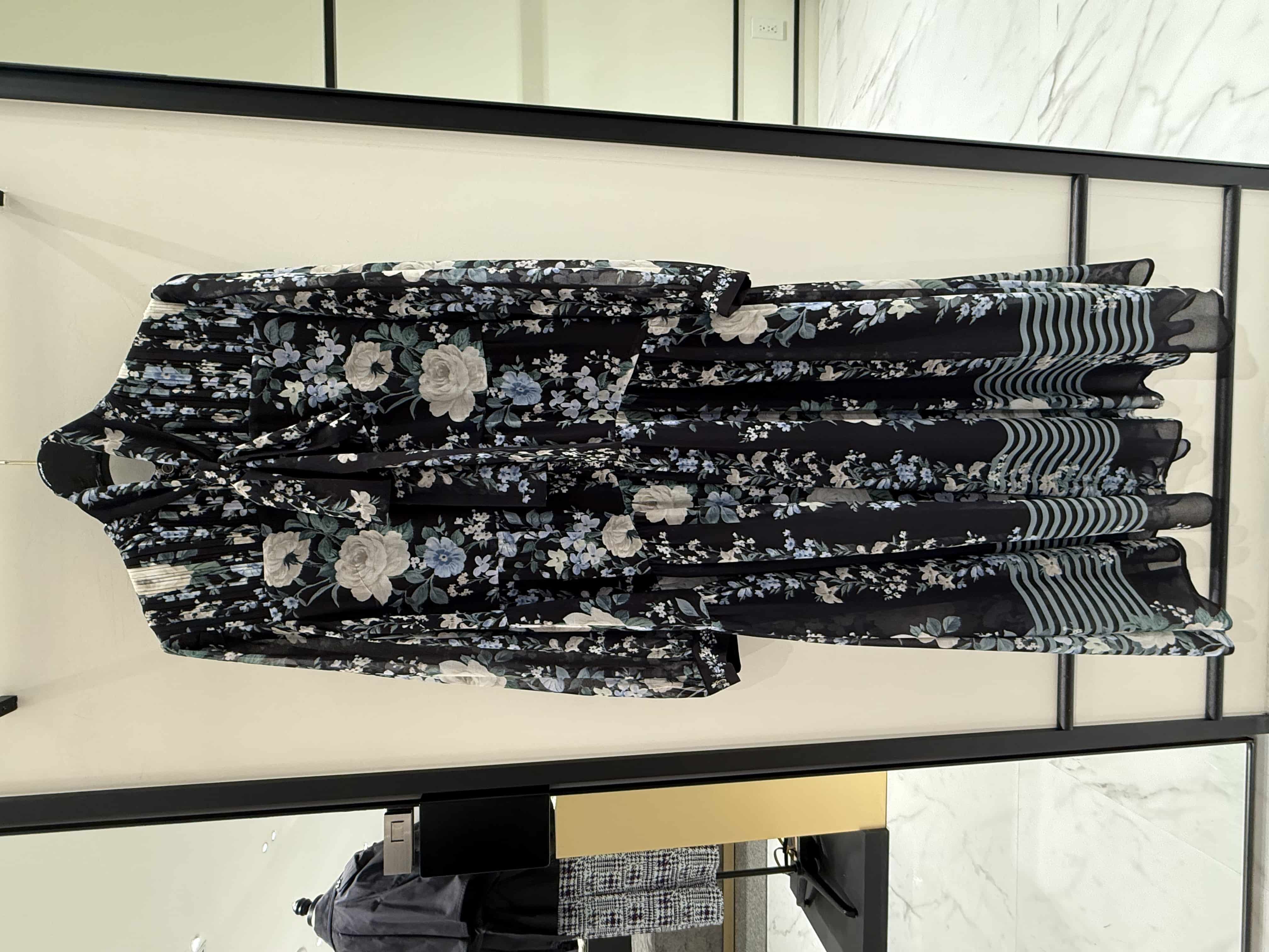 【仙台パルコ】フラワープリントティアードワンピース ブラック 36