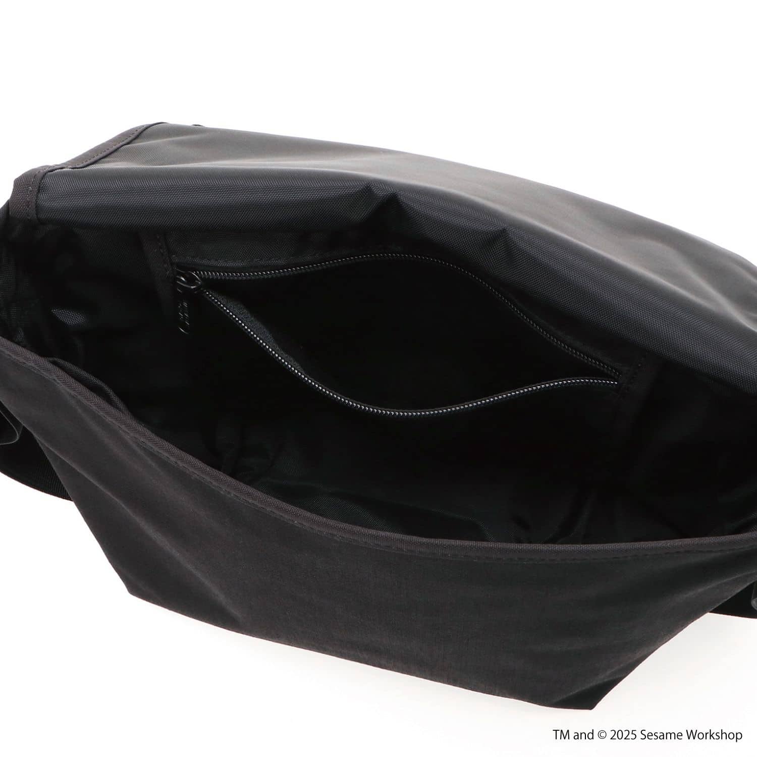 MP1605JRBPDMGNTSST Black