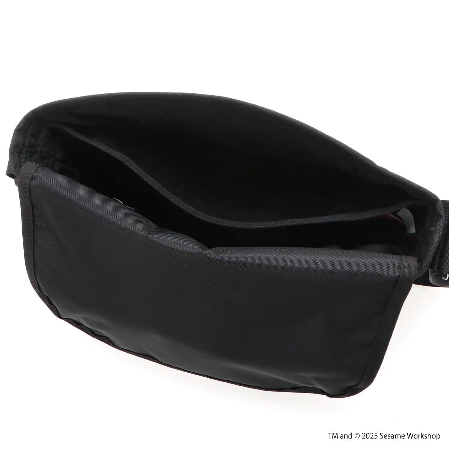 MP1605JRBPDMGNTSST Black