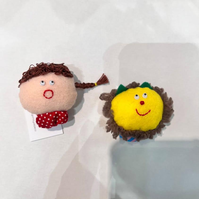 ひらけgoma.　ブローチ　計2点