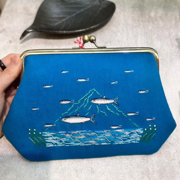 ロバのアンテナ　うるめいわしファミリー　がま口