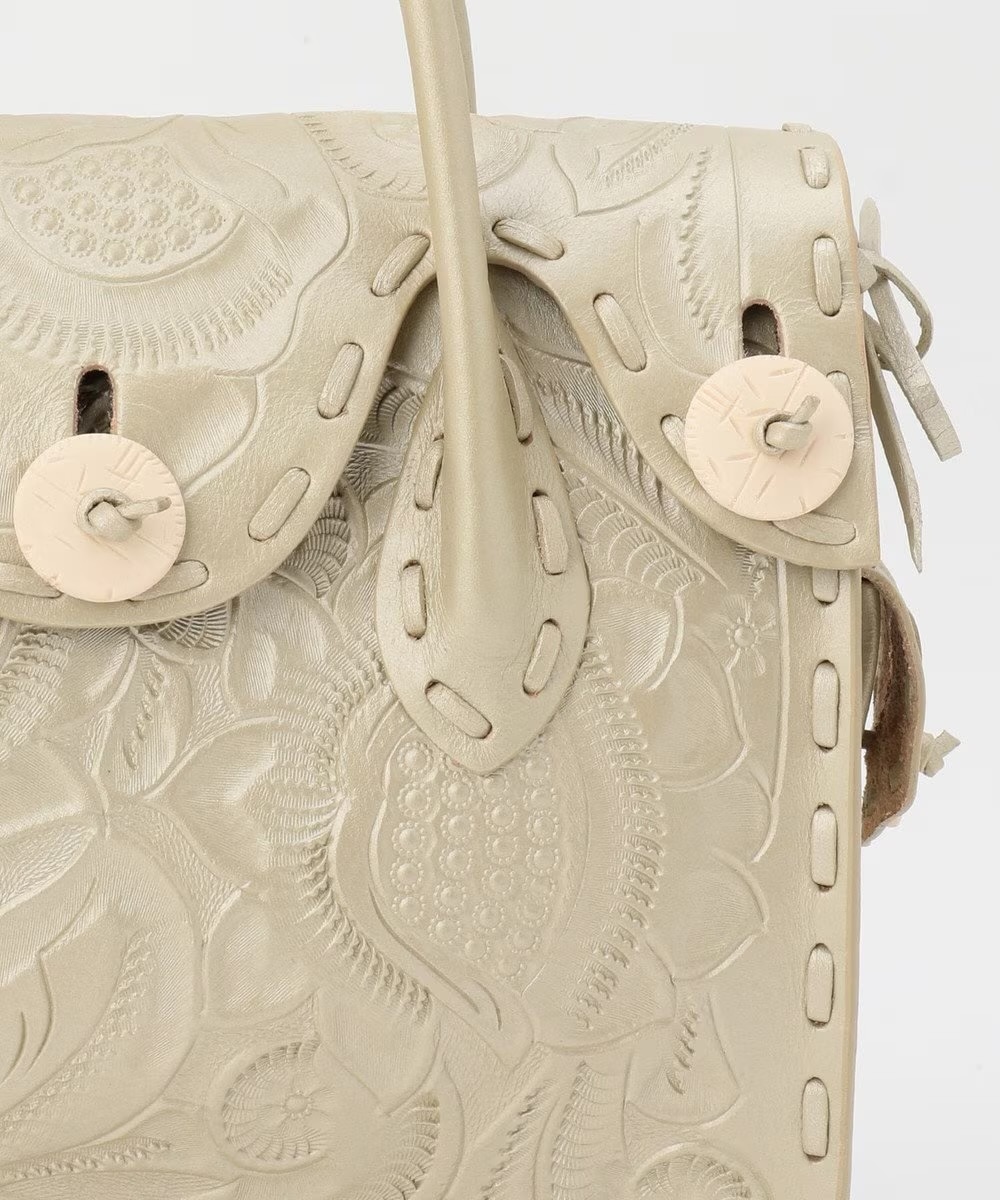 MaestraS-MTLC パールホワイト F