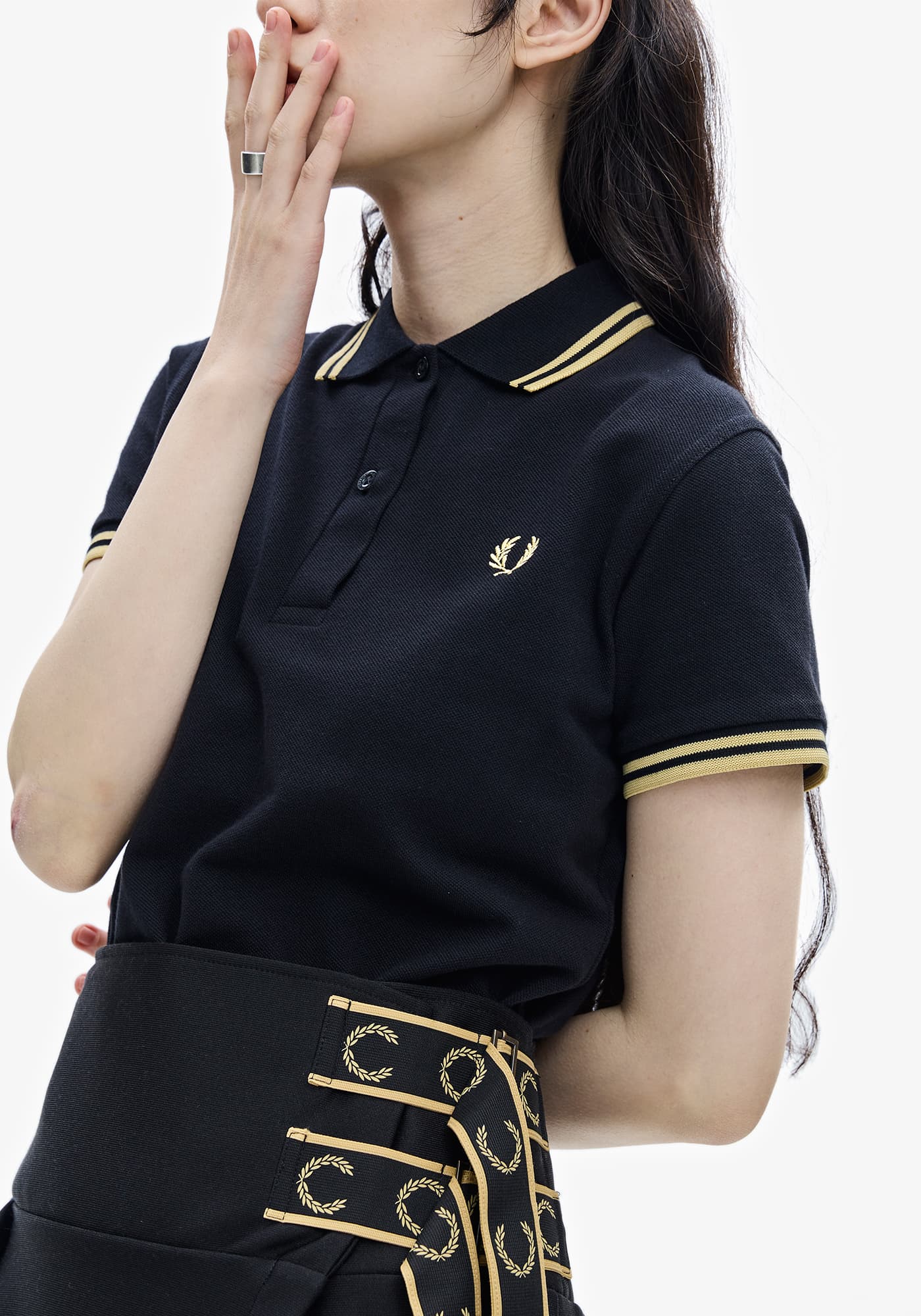 The Fred Perry Shirt - G12(8 157: BLACK / CHAMPAGNE)｜ FRED PERRY