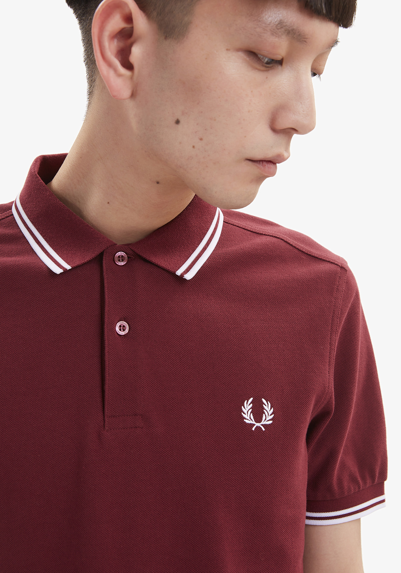 The Fred Perry Shirt - M3600(XS 748: WHITE / BRIGHT RED / NAVY