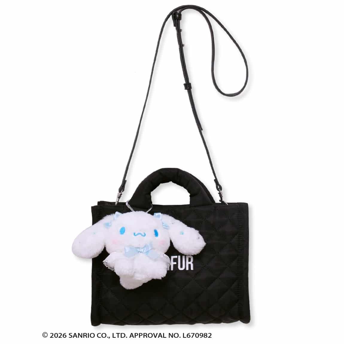 【Cinnamoroll】 チャーム付きキルティングトートバッグ BLK F