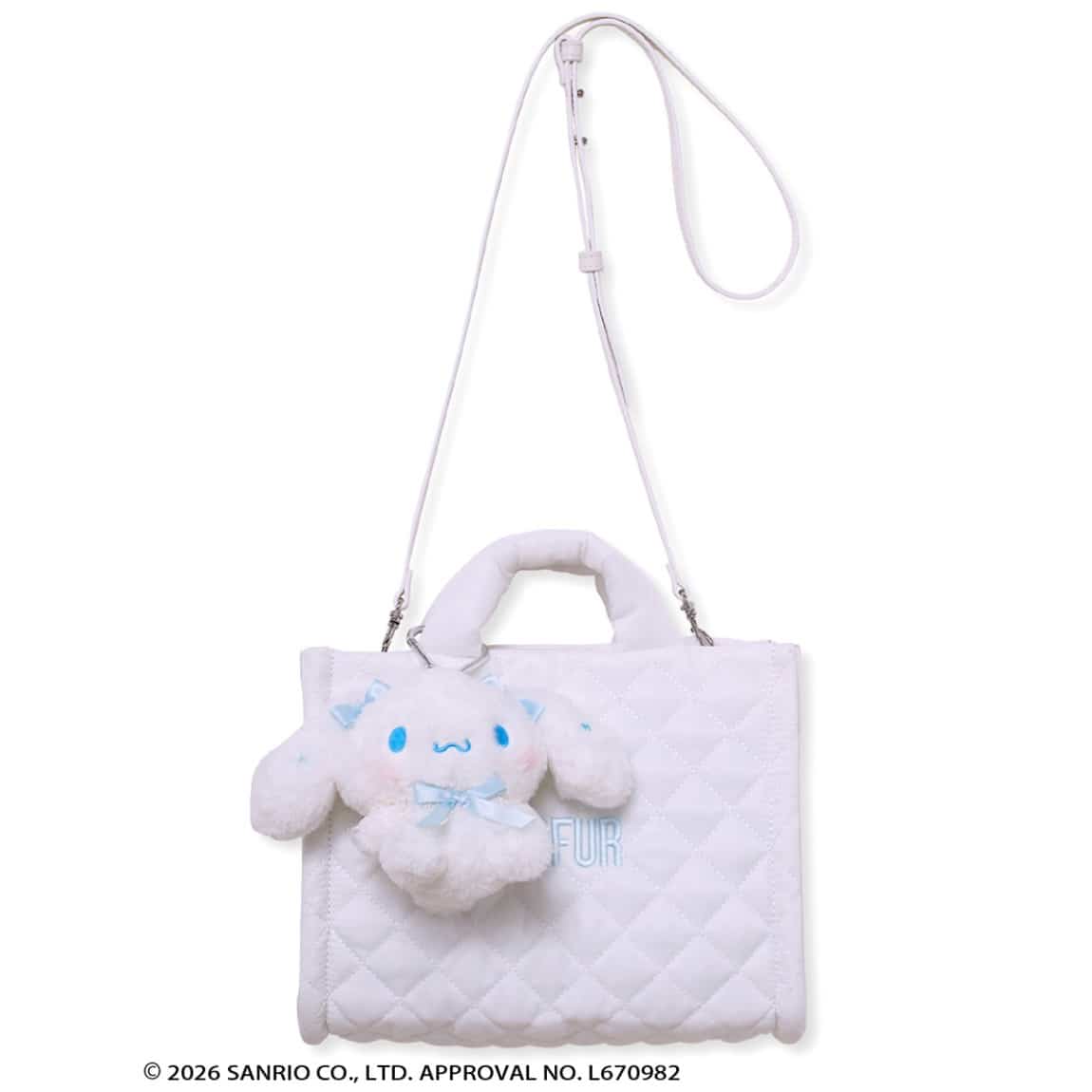 【Cinnamoroll】 チャーム付きキルティングトートバッグ WHT F