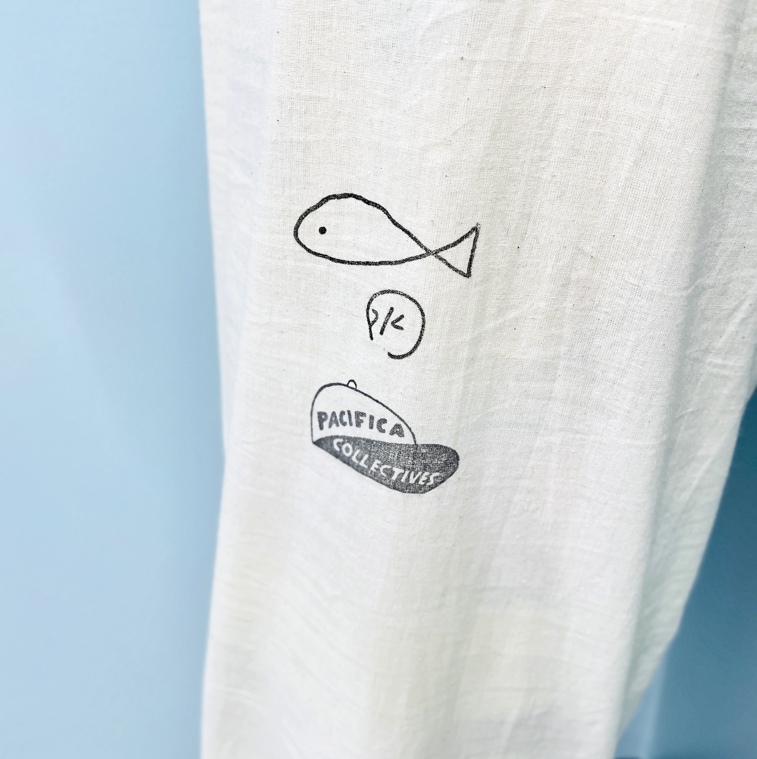 【2024年2月下旬から順次発送】安西水丸ラグ “口笛のきこえる”