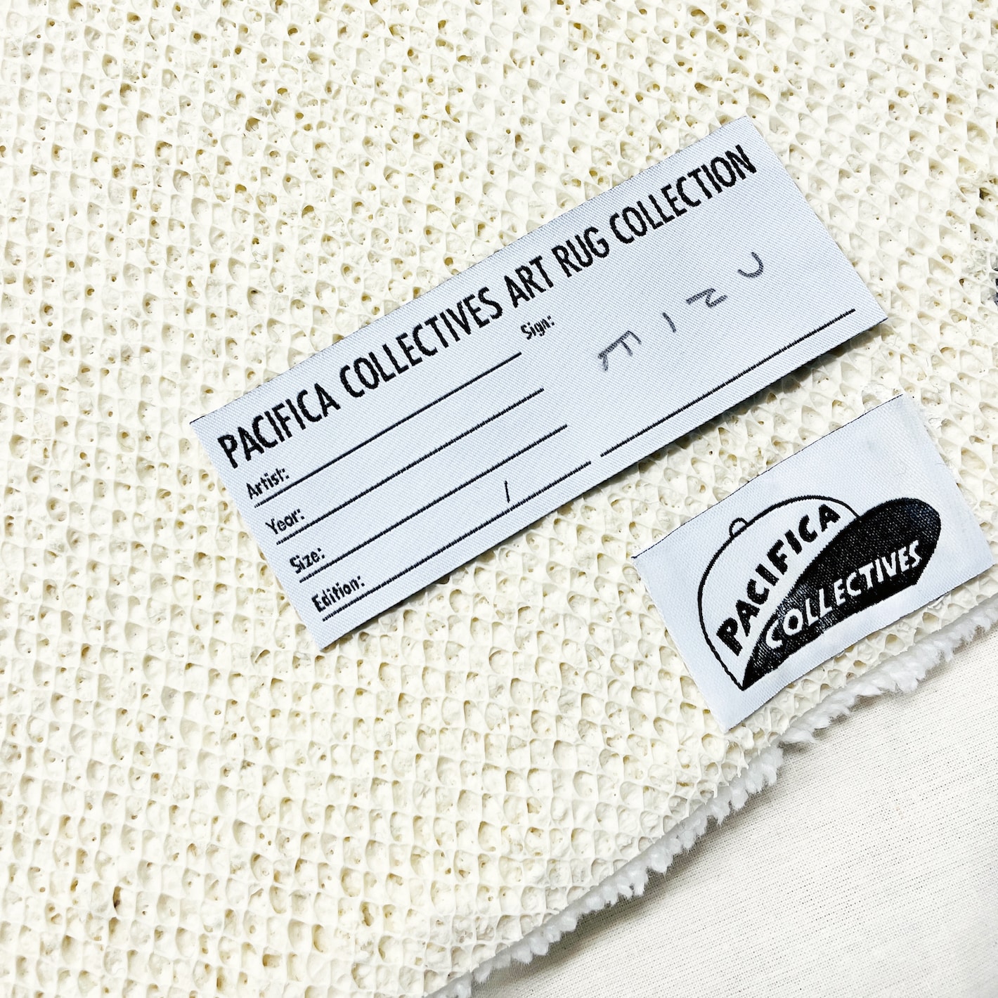 【2024年2月下旬から順次発送】安西水丸ラグ（A）