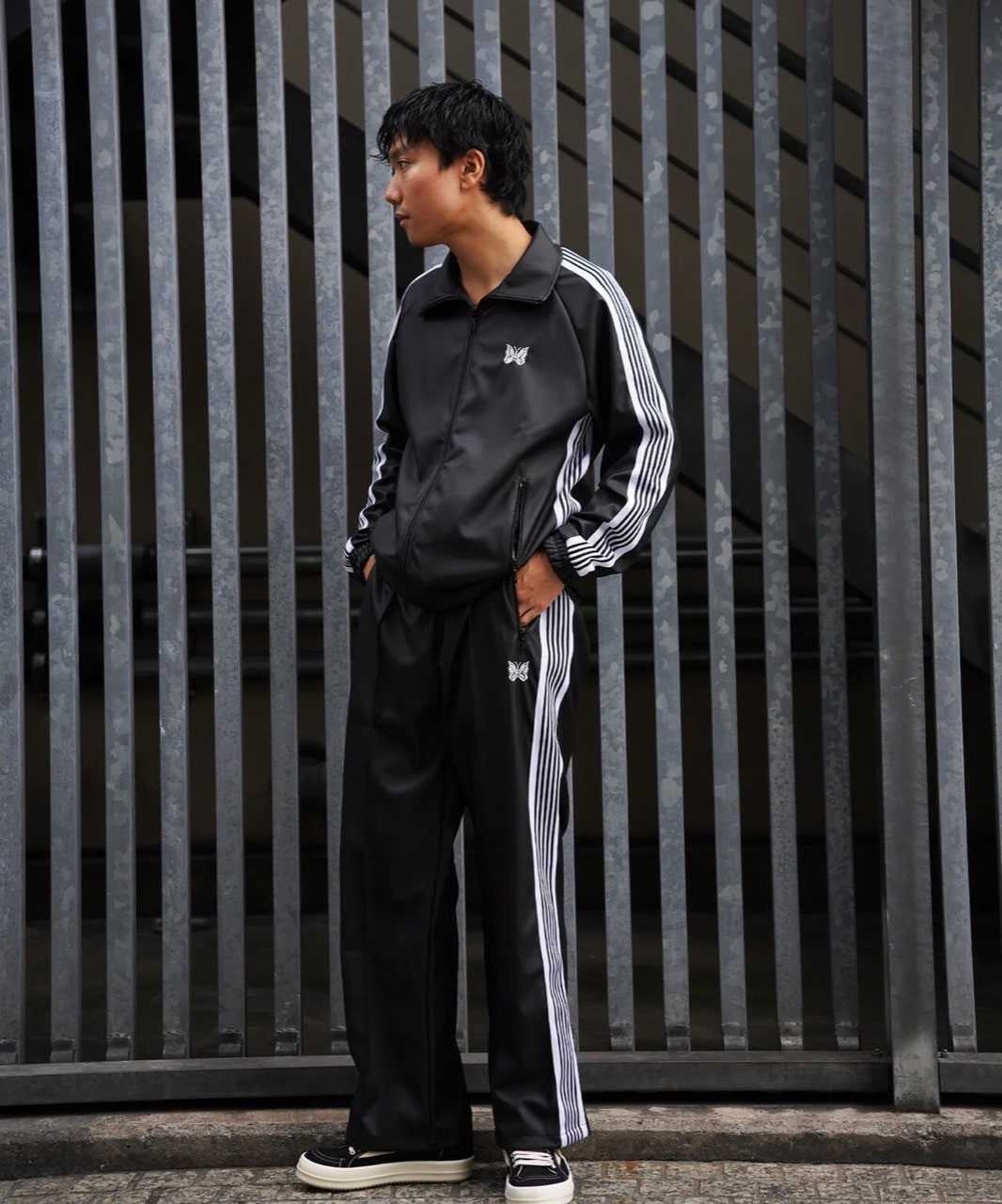 NEEDLES/ニードルズ【LHP別注】 TRACK JACKET - SYNTHETIC LEATHER(M Black)｜ LHP｜名古屋PARCO  | ONLINE PARCO（オンラインパルコ）