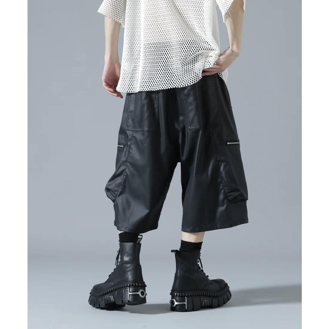 DS/COATING BAGGYCARGO SHORTS Black M