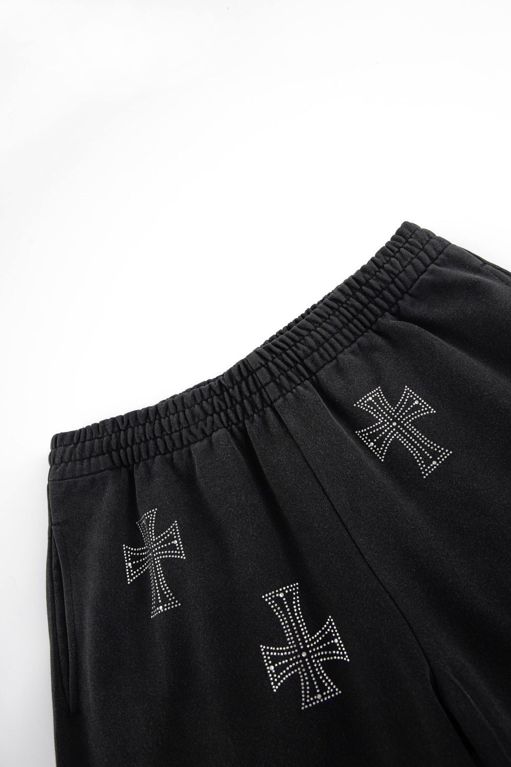 UNKNOWN LONDON/アンノンロンドン/ Outline Cross Rhinestone Baggy Sweat Shorts Black S