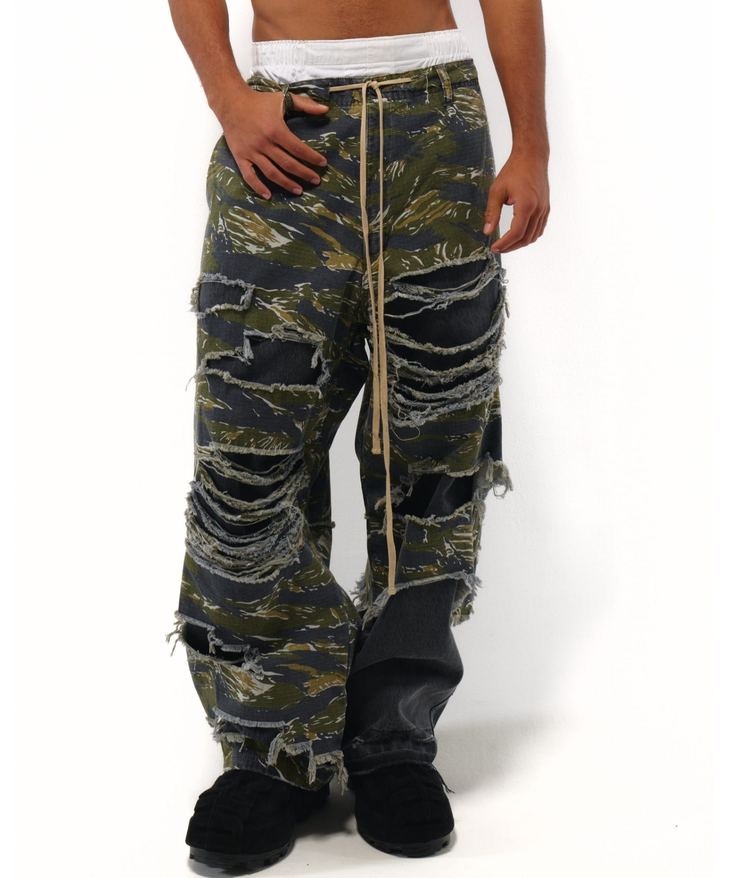 Danke Schon ダンケシェーン Layer Camo Baggy Olive S