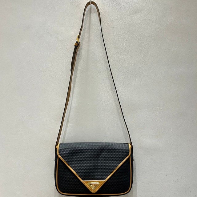 vintage YVES SAINT LAURENT(イヴ・サンローラン）ショルダーバッグ