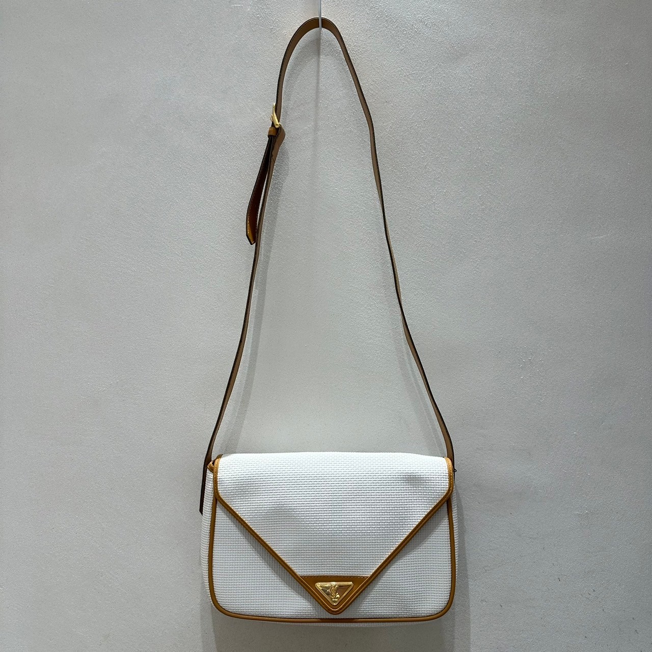 vintage YVES SAINT LAURENT〈イヴ・サンローラン〉ショルダー