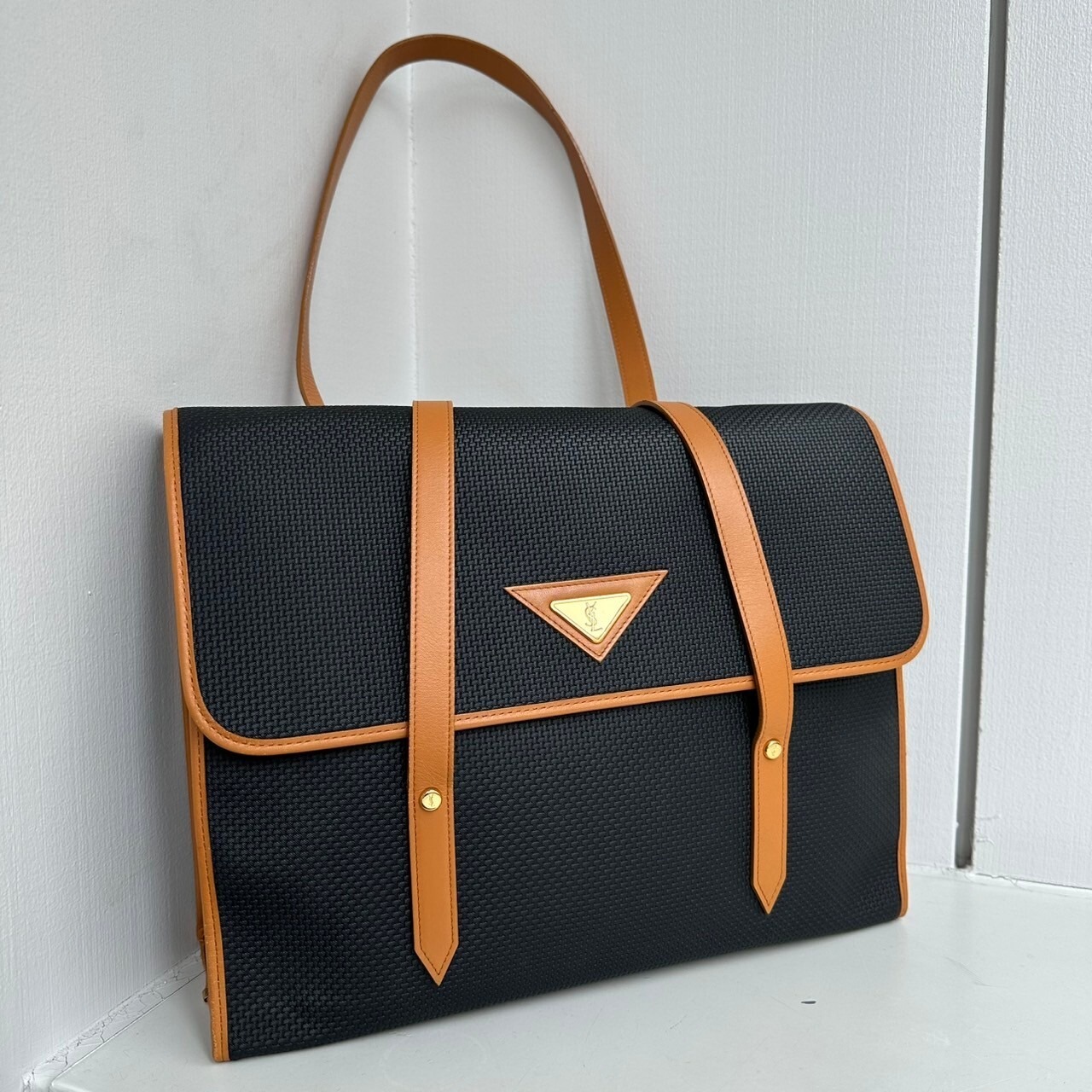 vintage YVES SAINT LAURENT(イヴ・サンローラン）ハンドバッグ