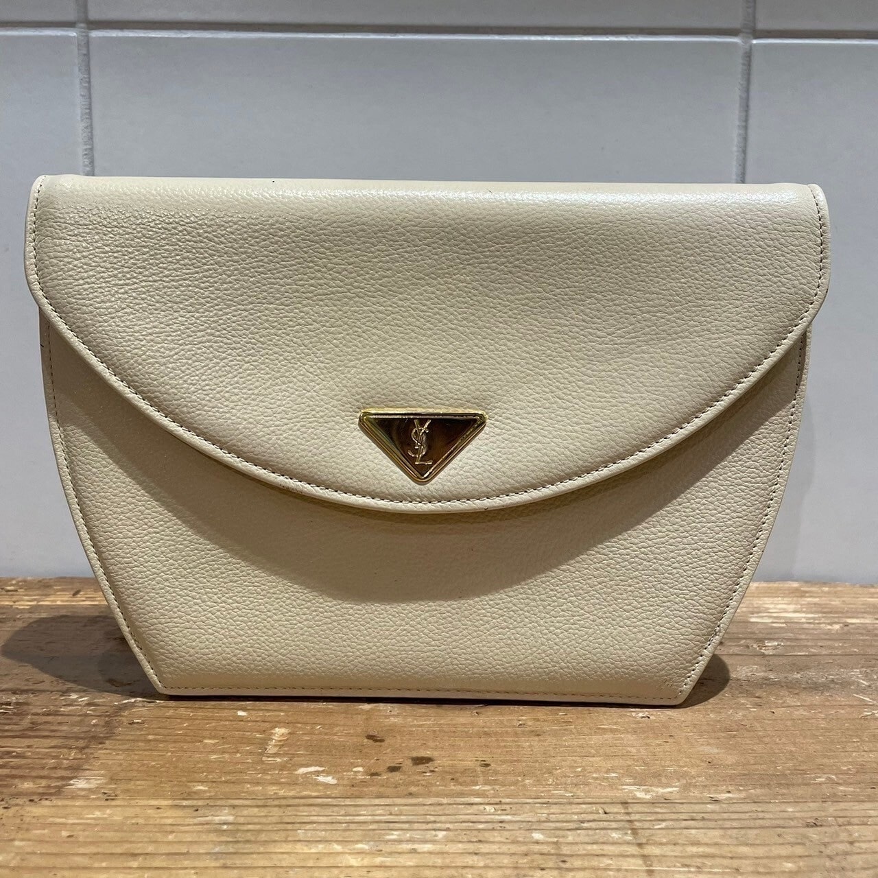 vintage YVES SAINT LAURENT〈イヴ・サンローラン〉ショルダーバッグ