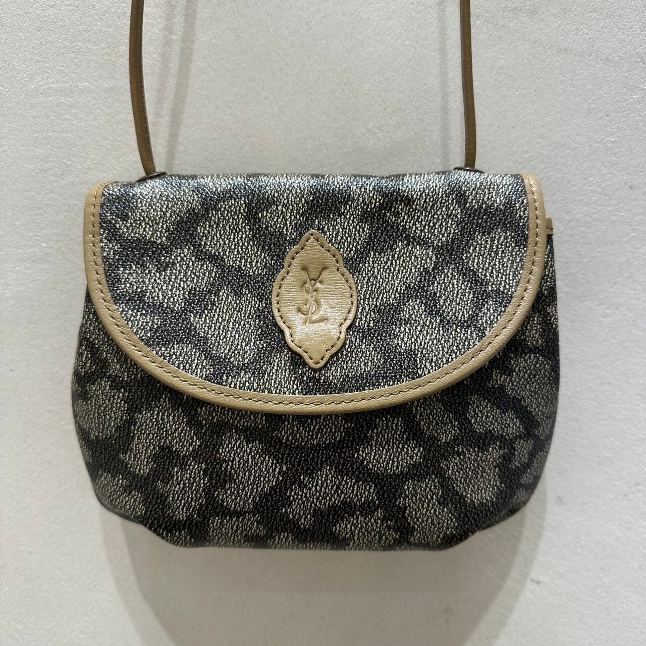 Vintage Gallery Rococo OLD GUCCI 世界No.1のコレクション！
