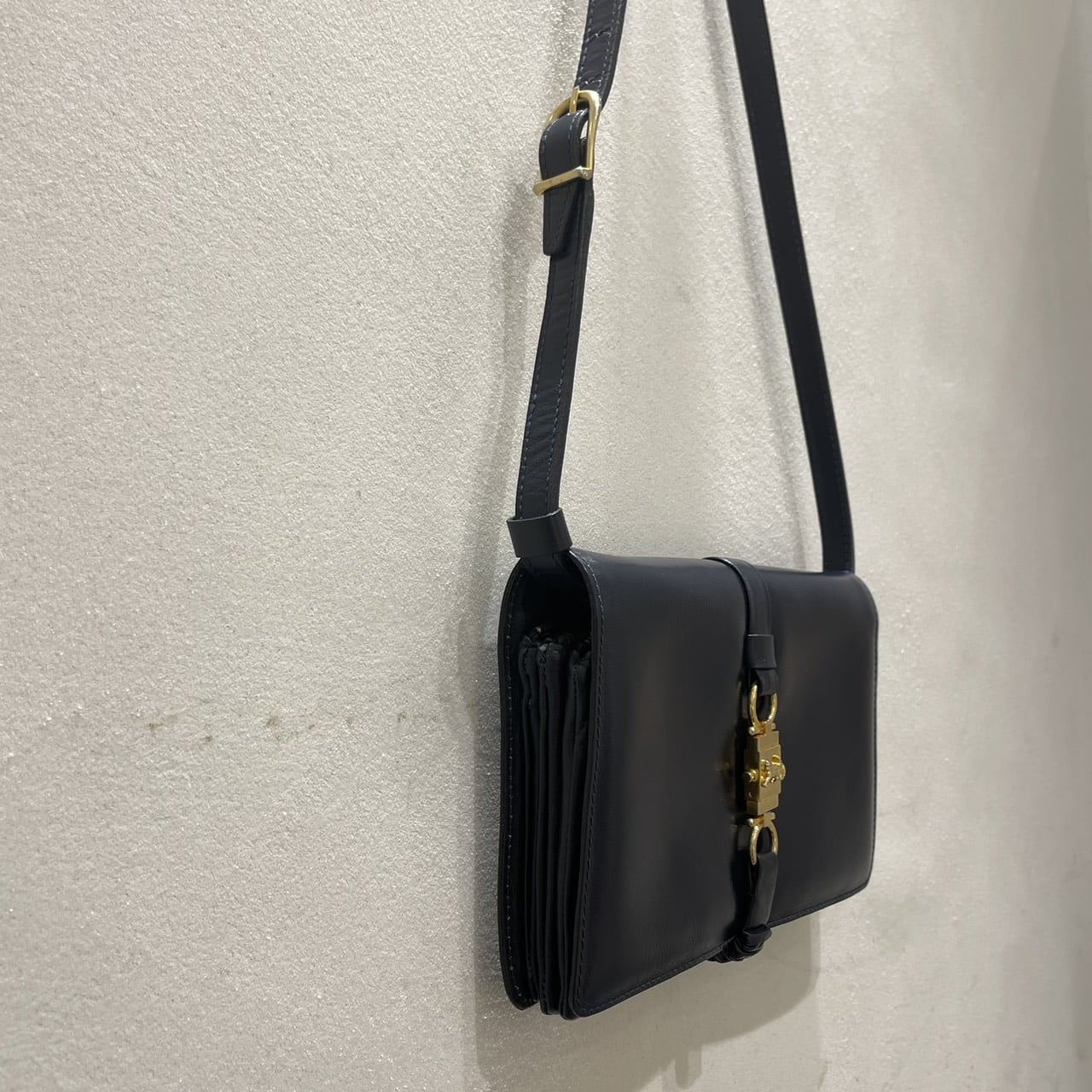vintage CELINE(ヴィンテージセリーヌ）ショルダーバッグ