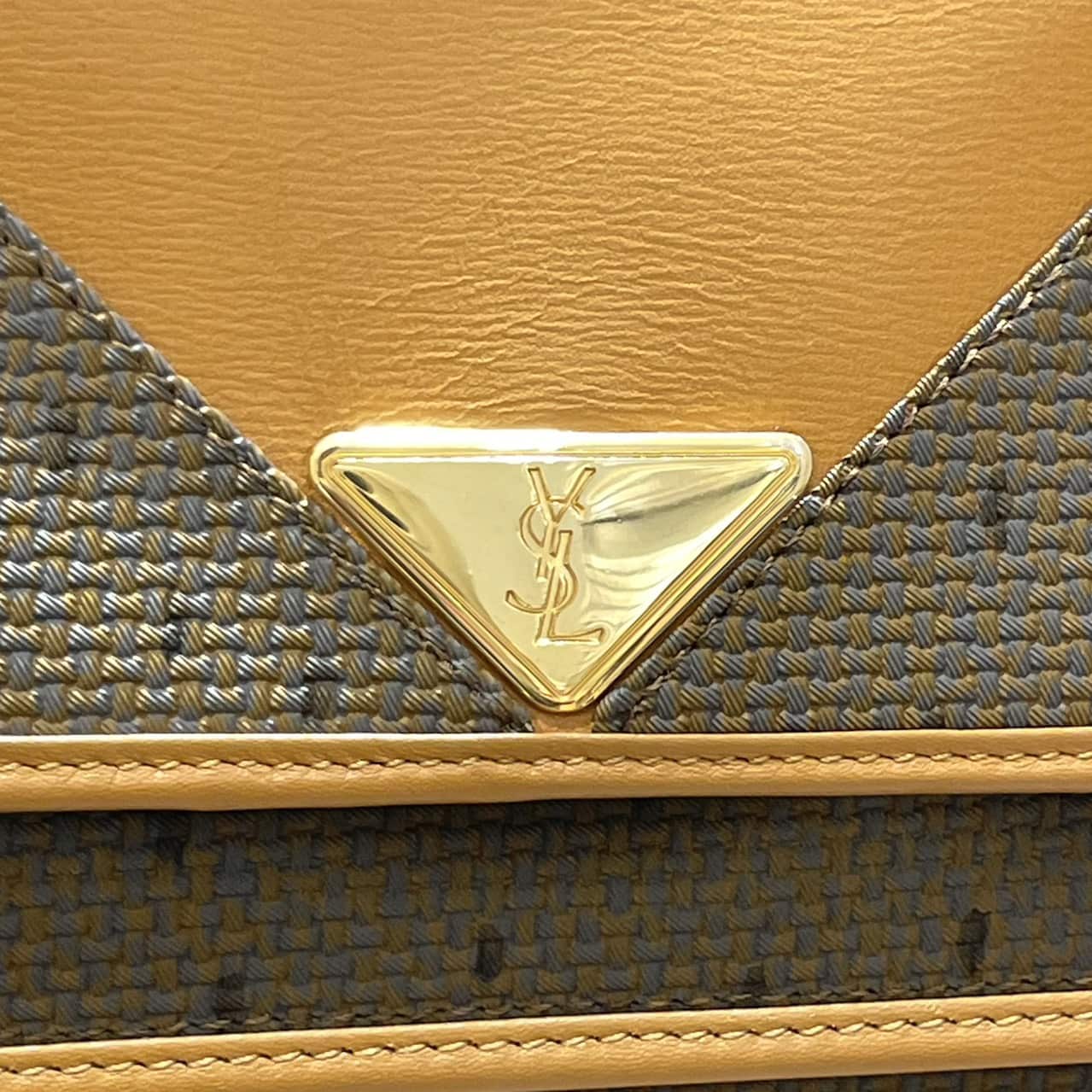 vintage YVES SAINT LAURENT(イヴ・サンローラン）ショルダーバッグ