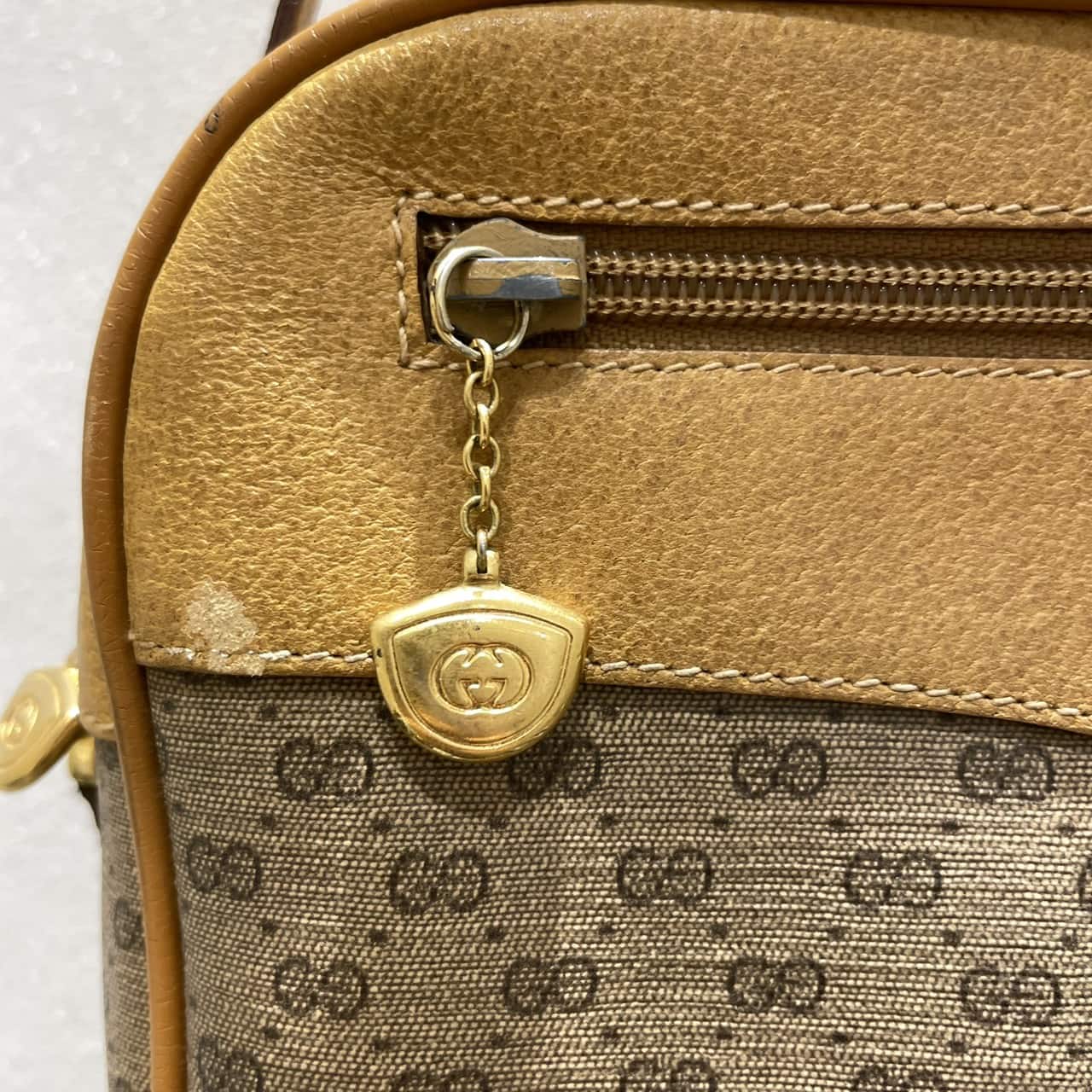 vintage GUCCI〈ヴィンテージグッチ〉ショルダーバッグ