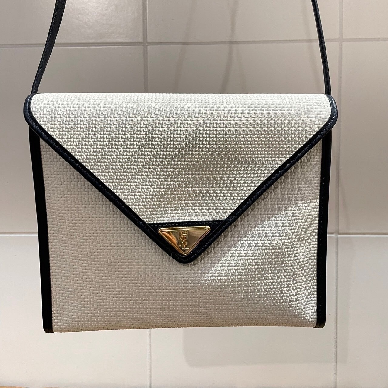 vintage YVES SAINT LAURENT〈イヴ・サンローラン〉ショルダーバッグ