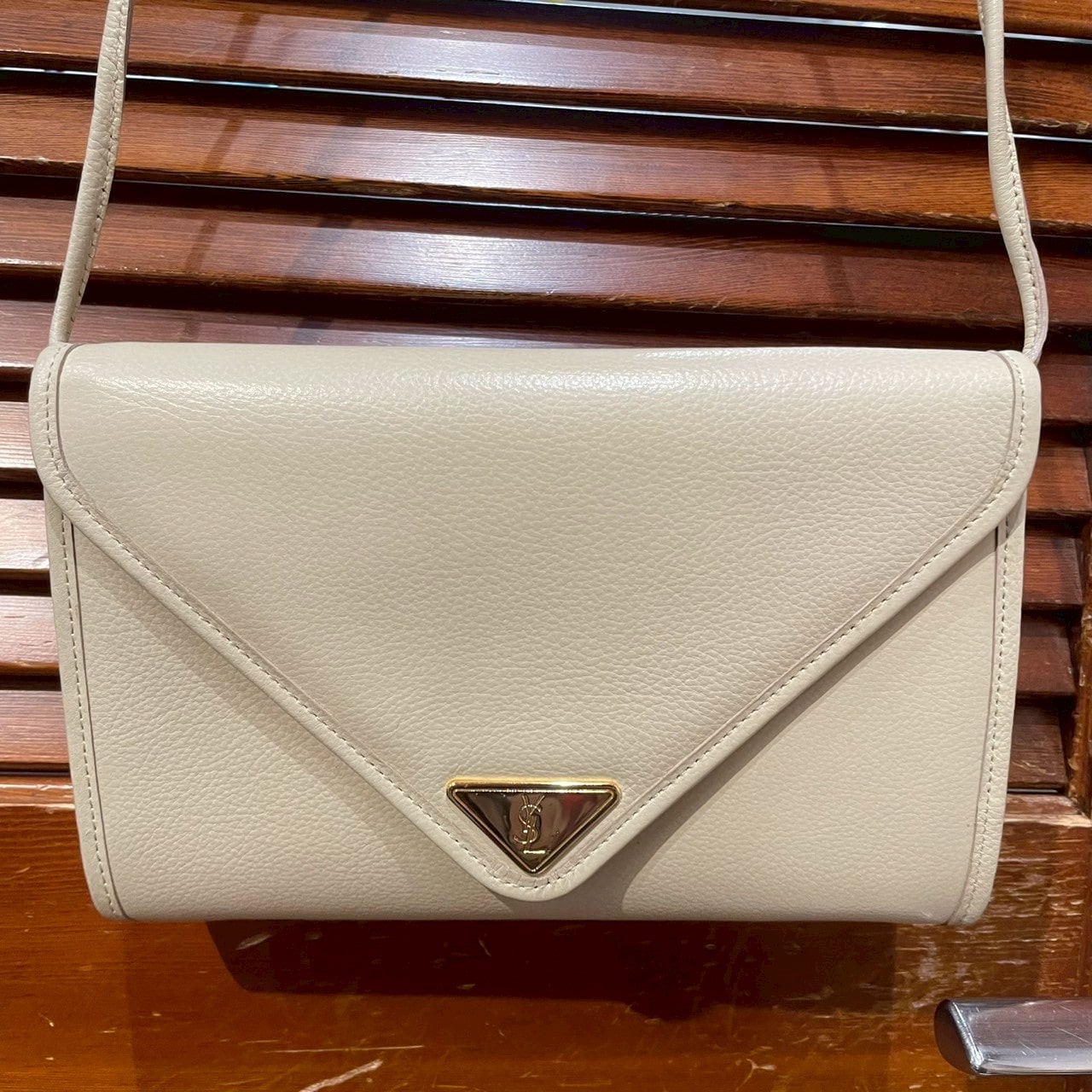 vintage YVES SAINT LAURENT(イヴ・サンローラン）ショルダーバッグ