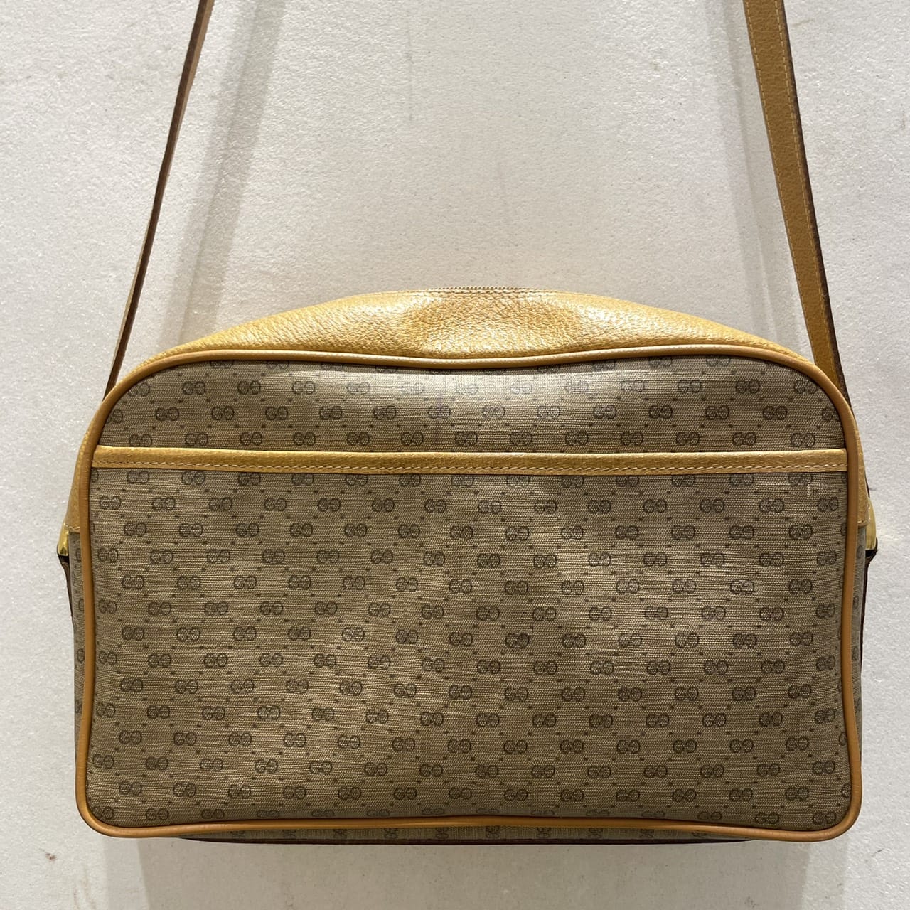 vintage GUCCI〈ヴィンテージグッチ〉ショルダーバッグ
