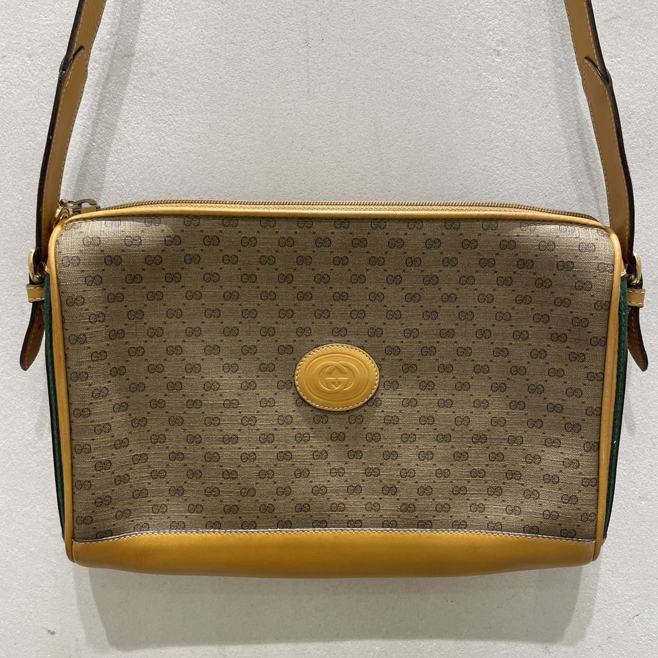 vintage GUCCI〈ヴィンテージグッチ〉ショルダーバッグ