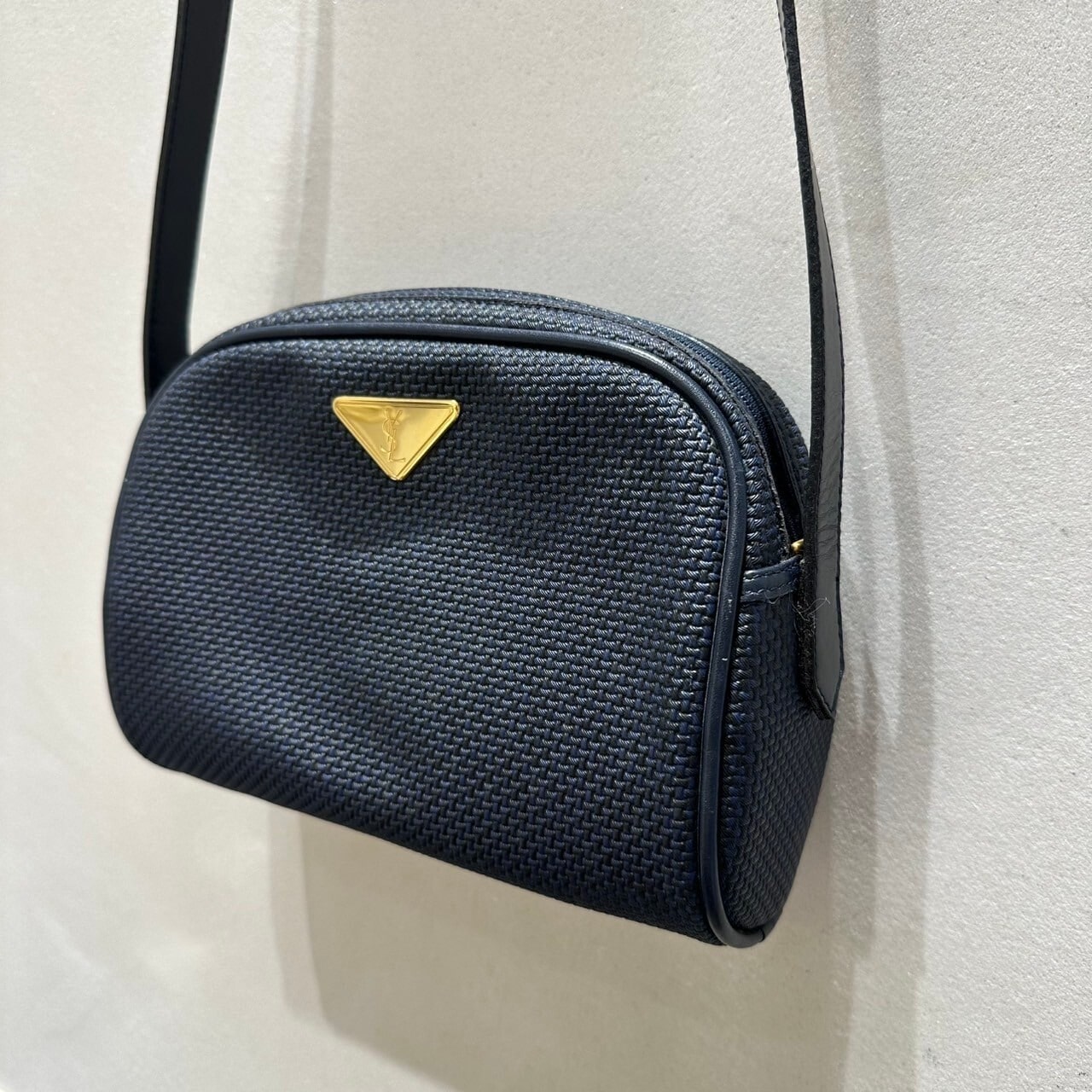 vintage YVES SAINT LAURENT(イヴ・サンローラン）ショルダーバッグ