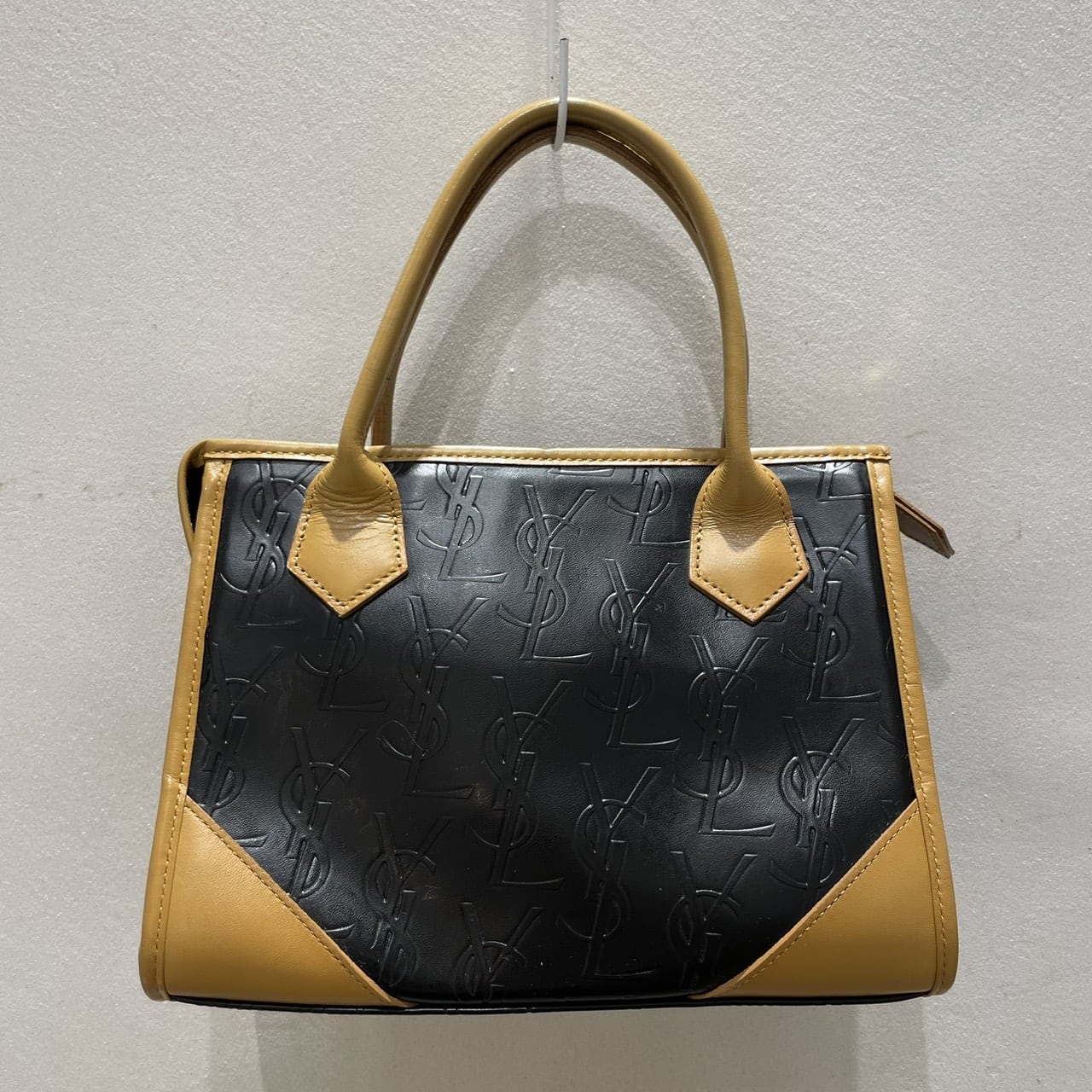 vintage YVES SAINT LAURENT〈イヴ・サンローラン〉ハンドバッグ2